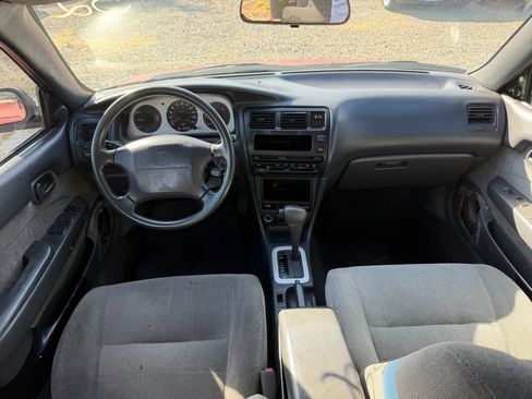 Used 1993 Toyota Corolla Deluxe FWD image 23