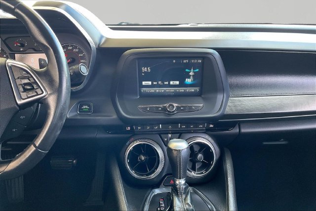 Used 2018 Chevrolet Camaro LT RWD image 9