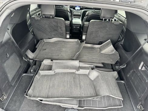 Used 2020 Ford Explorer ST w/ ST Street Pack image 35