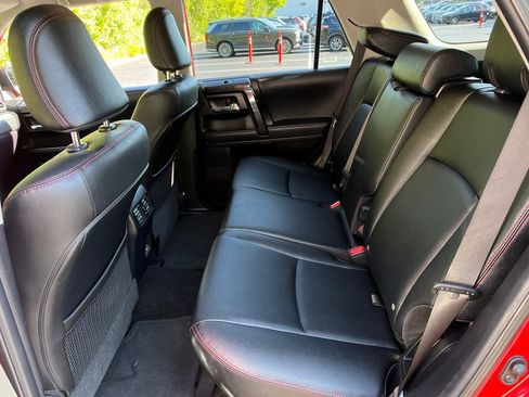 Used 2024 Toyota 4Runner TRD Off-Road Premium image 21