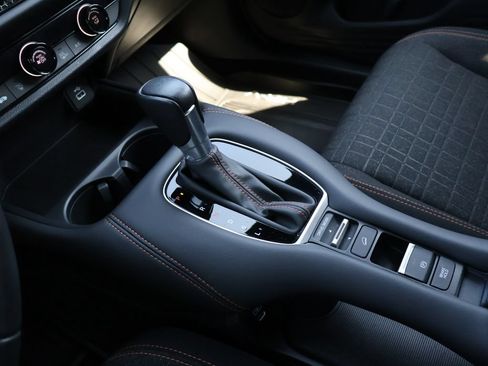 Certified 2025 Honda HR-V Sport image 23