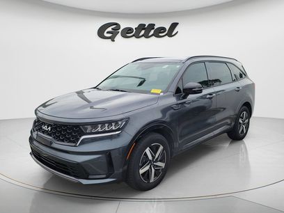Used 2023 Kia Sorento S w/ Panoramic Sunroof Package