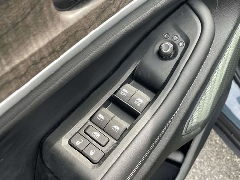 New 2026 Jeep Grand Cherokee L Limited w/ Limited Altitude Package AWD/4WD image 21