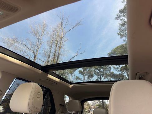 Used 2020 Mercedes-Benz GLE 350 image 22