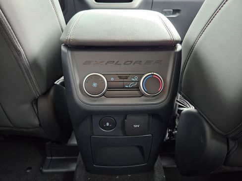 New 2026 Ford Explorer Active w/ Active Comfort Package image 26