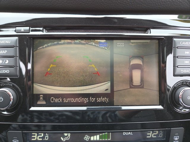 Used 2020 Nissan Rogue SL AWD/4WD image 16