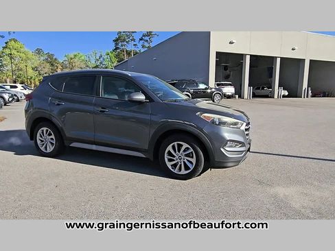 Used 2017 Hyundai Tucson SE image 35