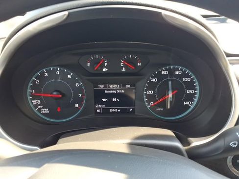 Used 2025 Chevrolet Malibu LT image 23