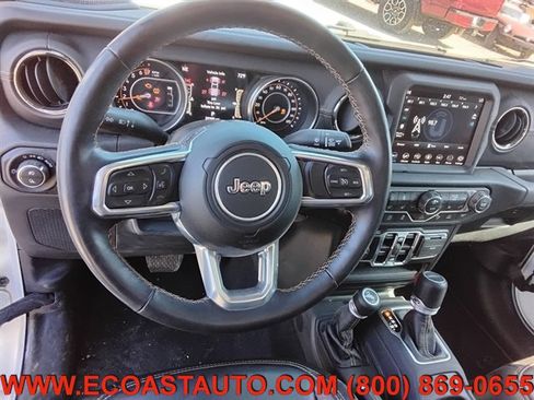 Used 2021 Jeep Gladiator Overland image 10