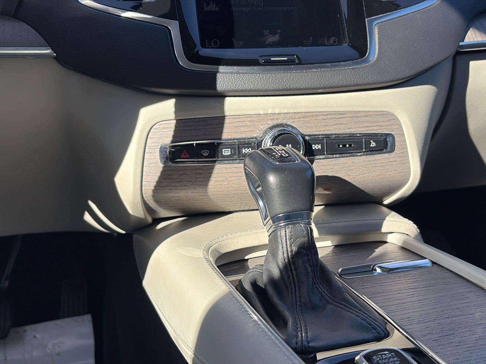 Used 2021 Volvo XC90 T6 Inscription w/ Advanced Package AWD/4WD image 17