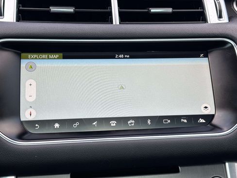 Used 2017 Land Rover Range Rover Sport SE AWD/4WD image 18