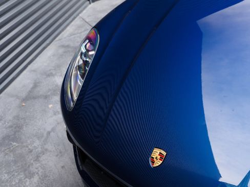 Certified 2025 Porsche Macan image 35