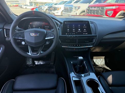 Used 2023 Cadillac CT5 V Blackwing image 39