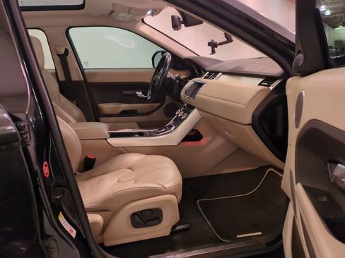 Used 2014 Land Rover Range Rover Evoque Pure Premium image 10