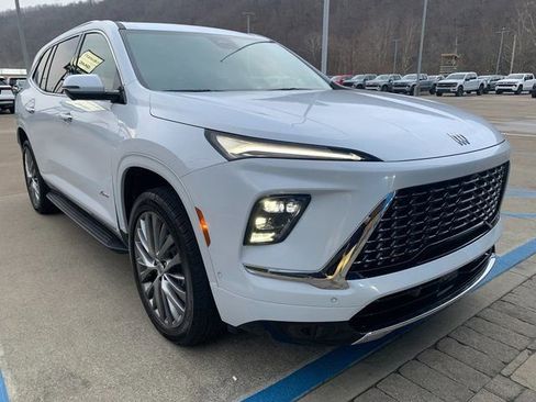 Used 2026 Buick Enclave Avenir w/ Super Cruise Package image 21