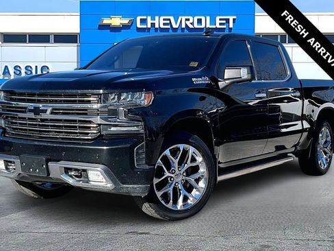 Used 2020 Chevrolet Silverado 1500 High Country image 3