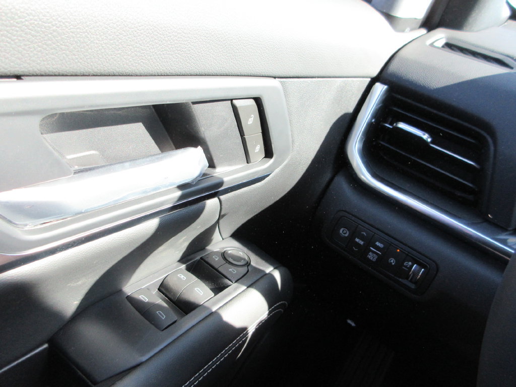 New 2027 GMC Terrain Elevation AWD/4WD image 12