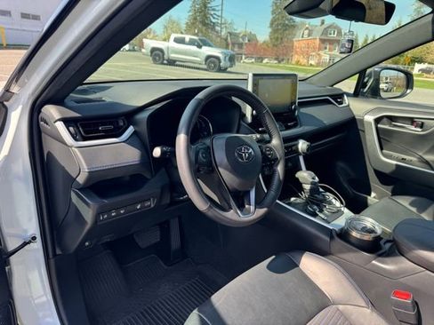 Used 2022 Toyota RAV4 XSE w/ XSE Grade Weather Package image 9