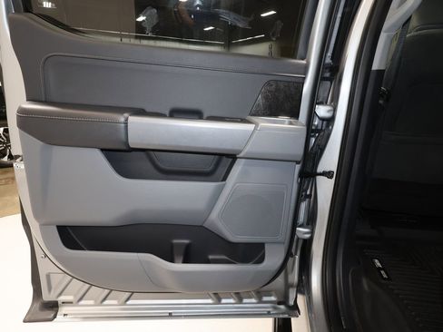 Used 2022 Ford F150 XLT w/ Equipment Group 301A Mid image 19