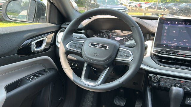 Certified 2024 Jeep Compass Limited w/ Sun and Sound Group AWD/4WD image 26