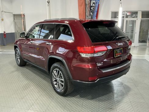 Used 2018 Jeep Grand Cherokee Limited image 42
