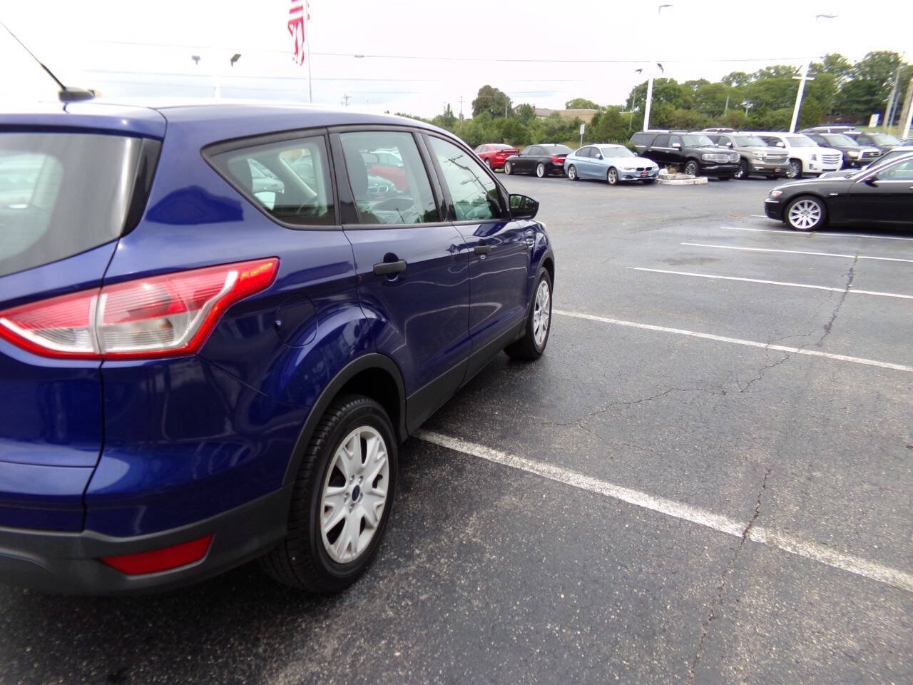 Used 2015 Ford Escape S FWD image 37
