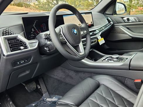 New 2026 BMW X5 xDrive50e w/ Climate Comfort Package AWD/4WD image 9