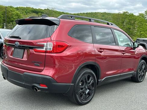 Certified 2025 Subaru Ascent Onyx Edition w/ Onyx Package AWD/4WD image 4