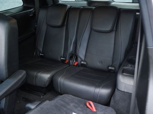 Used 2022 Mercedes-Benz GLS 450 4MATIC w/ AMG Line Exterior image 24