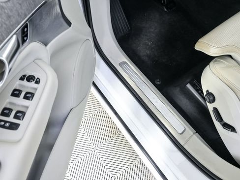 Certified 2023 Volvo XC90 B6 Ultimate w/ Protection Package image 10