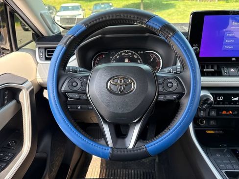 Used 2025 Toyota RAV4 XLE Premium w/ Weather Package AWD/4WD image 20