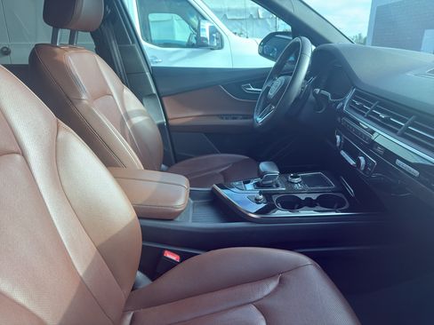 Used 2018 Audi Q7 3.0T Premium Plus AWD/4WD image 4