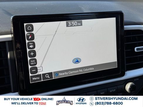 Certified 2025 Hyundai Venue Limited image 3