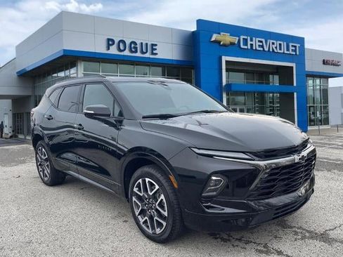 Used 2025 Chevrolet Blazer RS image 1
