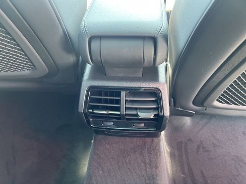 New 2025 Audi Q3 2.0T Premium image 18