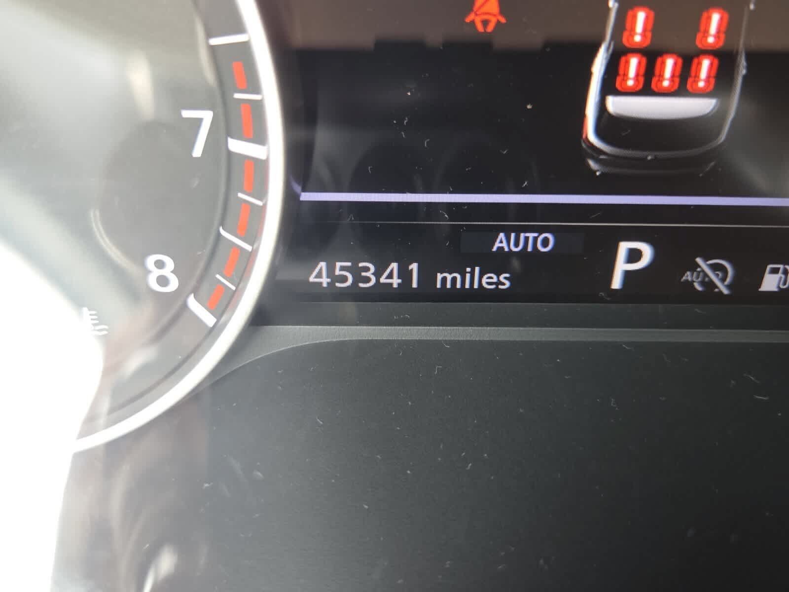 Used 2024 Nissan Pathfinder Rock Creek AWD/4WD image 15