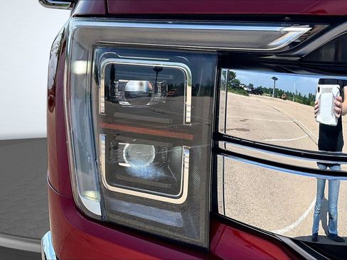 Used 2021 Ford F150 Lariat w/ Equipment Group 502A High AWD/4WD image 29