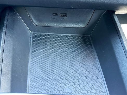 Used 2025 Chevrolet Equinox LT FWD image 25