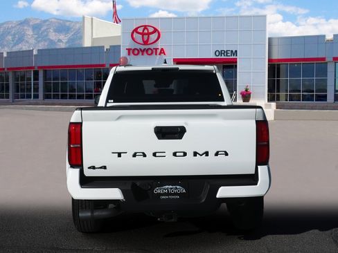 New 2025 Toyota Tacoma TRD Sport image 4
