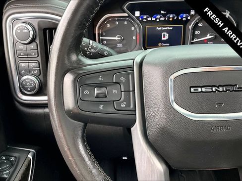 Used 2022 GMC Sierra 2500 Denali w/ Denali Ultimate Package AWD/4WD image 12