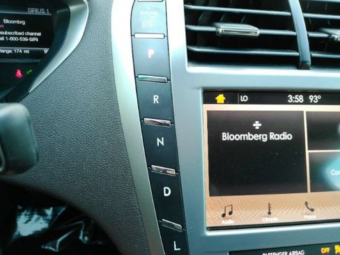 Used 2019 Lincoln MKZ Premiere FWD image 44