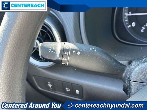 Used 2023 Hyundai Kona SEL AWD/4WD image 21