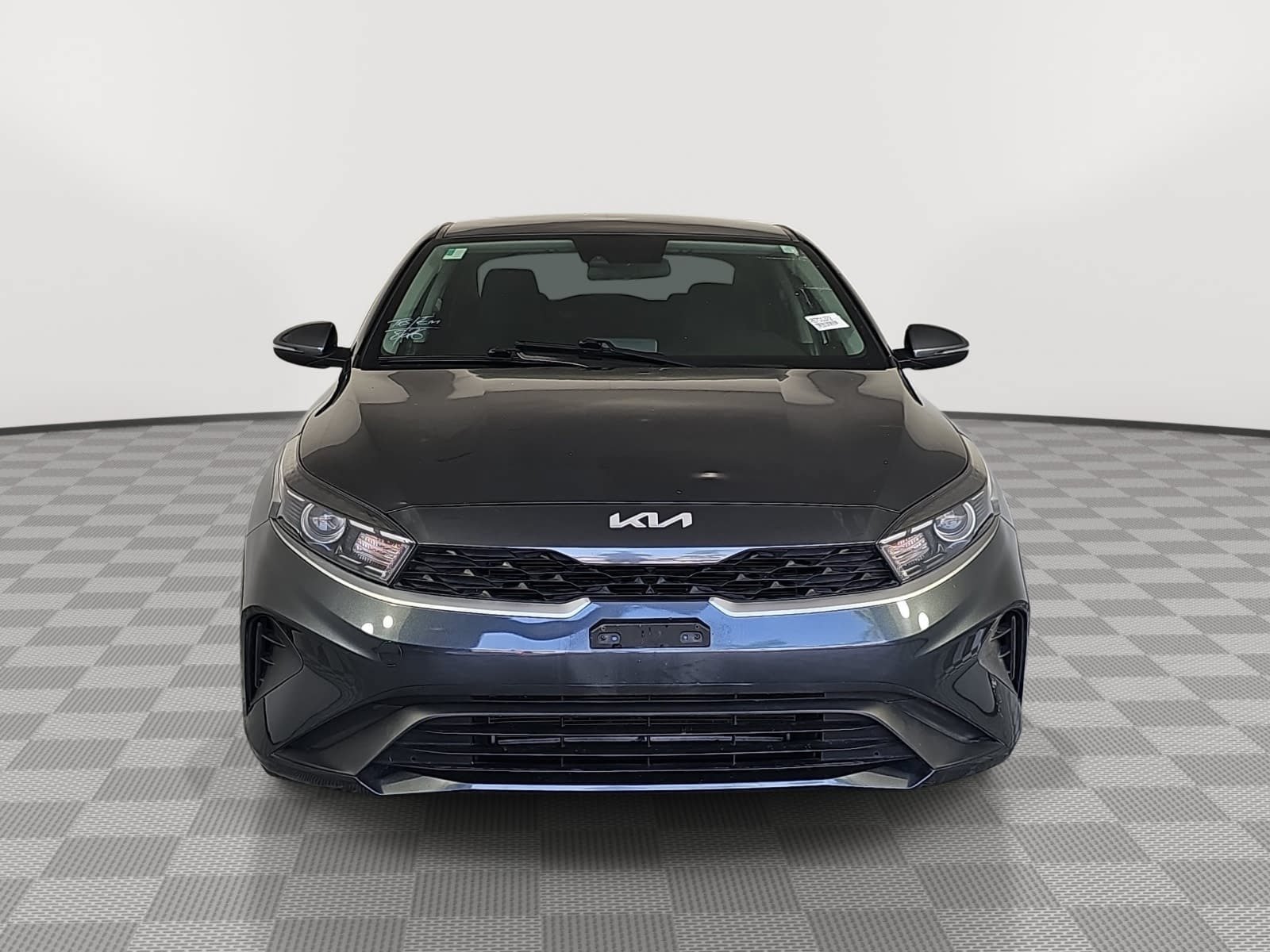 Used 2024 Kia Forte LXS w/ LXS Technology Package FWD image 3