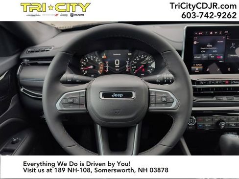 New 2026 Jeep Compass Limited image 14