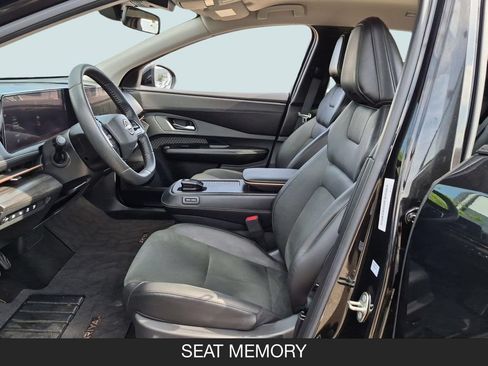 Used 2024 Nissan Ariya AWD image 14