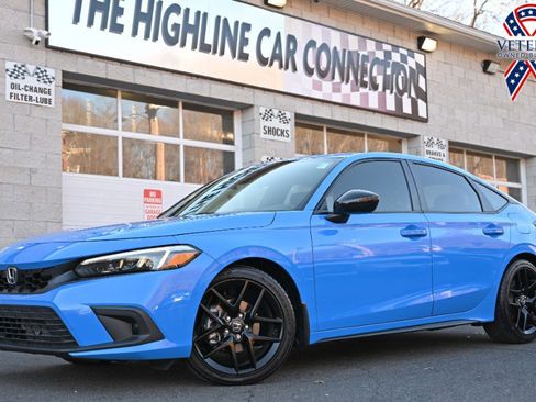 Used 2024 Honda Civic Sport image 1