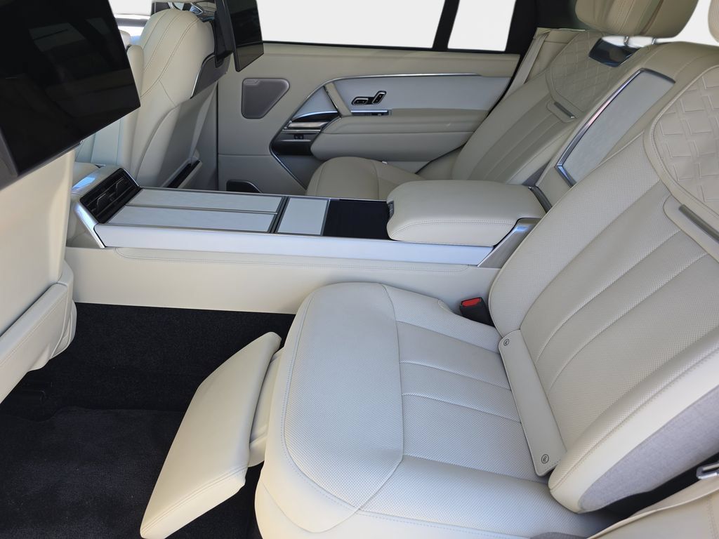 New 2025 Land Rover Range Rover SV AWD/4WD image 14