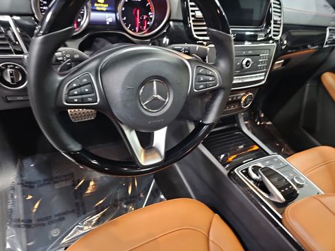 Used 2018 Mercedes-Benz GLE 43 AMG 4MATIC image 17