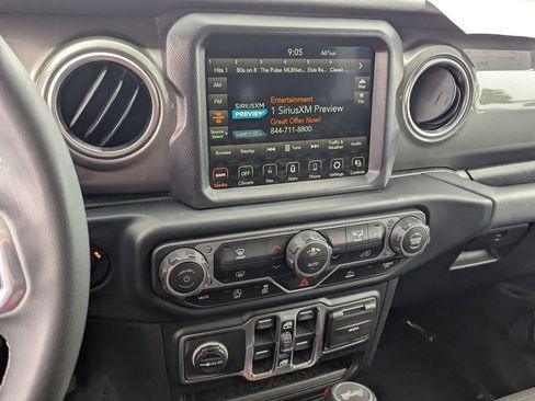 Certified 2023 Jeep Wrangler Sahara image 20