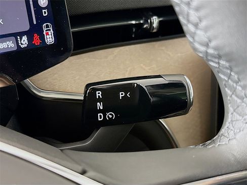 New 2025 Volvo EX90 Plus w/ Protection Package Premier image 16